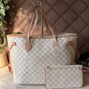 Bolsa Transversal LV com carteira