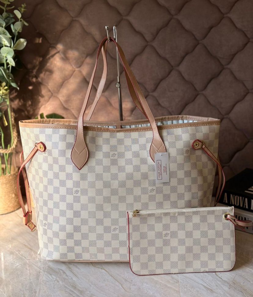 Bolsa Transversal LV com carteira